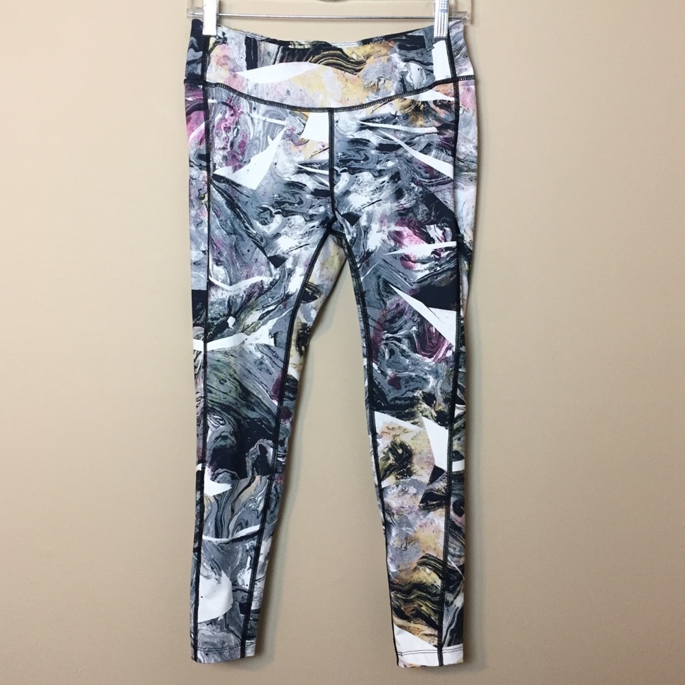 Layer8 Marble Print 7/8 Capri Athletic Leggings